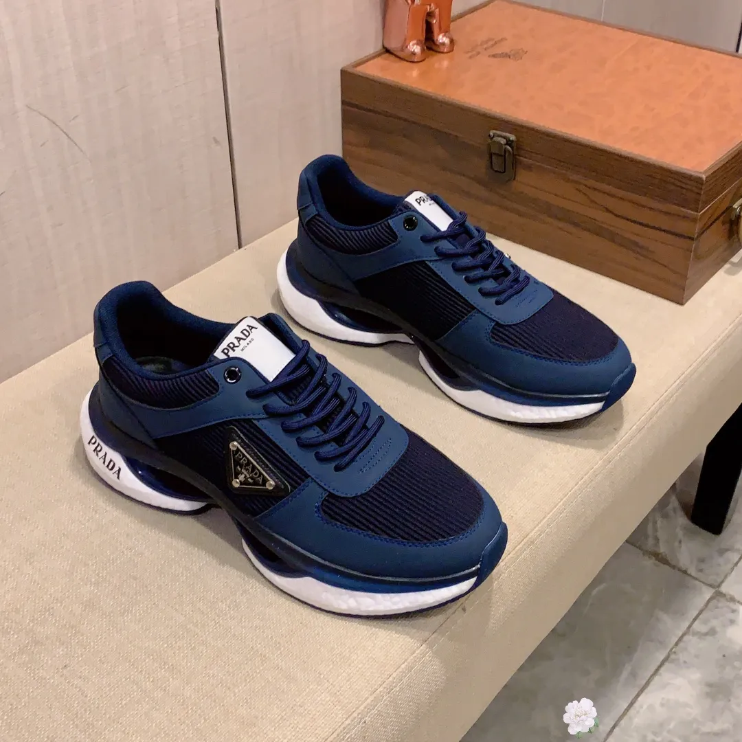 Men's men's shoes💰460💰💰🎩🎩[Lightning][Lightning] "PRADA*" The latest and most popular casual shoes, top brand [seduce] luxury ~ purchasing agency, top ~ quality. [Strong] The upper is made of imported breathable cowhide with material ➕ breathable sheepskin feet (•) and fine workmanship. The original stylish and stylish soft rubber wear-resistant and non-slip outsole is light and comfortable on the feet. The real thing looks better when taken in real life. 004: code: 38-44, 4️⃣ colors